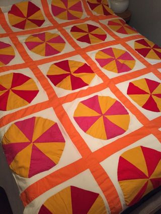 Vintage Hand Sewn Circle Pattern Quilt Top 80”x 62”
