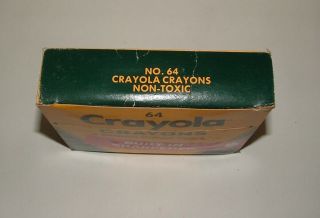 Vintage 1980 ' s Box of NO.  64 CRAYOLA CRAYONS with Built - In Sharpener 4
