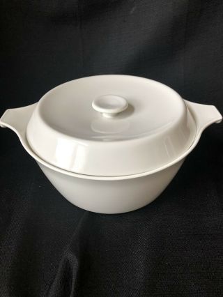 Vintage Mid - Centura Modern White Centura By Corning Covered Casserole 2 Qt W/lid
