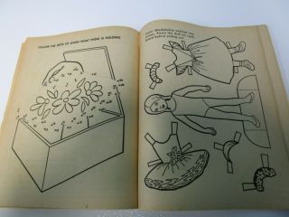 Vintage 1960 ' s Addams Family Activity Book 4