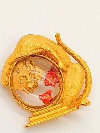 Vintage Jj Jonette Cat Dome Lucite Gold Fish Bowl Whimsical Enamel Brooch Pin