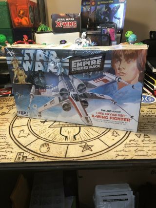 Vintage 1977 Mpc Star Wars Luke Skywalker X - Wing Fighter Model Kit Dmg