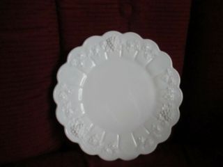 Vintage Westmoreland Milk Glass Paneled Grape Pattern 8 1/2 " Luncheon Plate