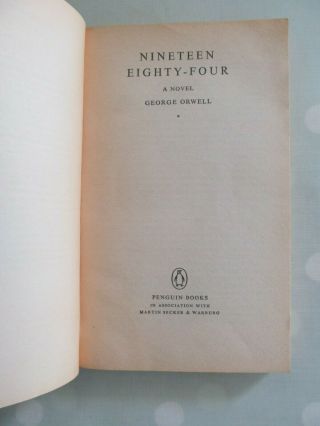 1984 BY GEORGE ORWELL VINTAGE PENGUIN DATED 1975 NINETEEN EIGHTY FOUR 2