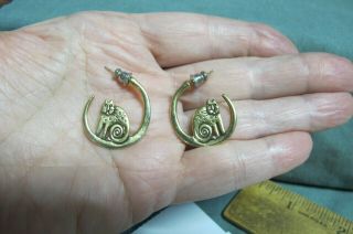 Vintage GOLD TONE oop style with Cats Pierced Earrings 2