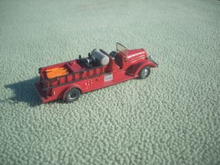 Lindberg Custom Vintage Fire Truck Engine