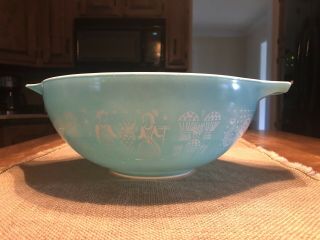 Pyrex Amish Butterprint Cinderella Mixing Bowl 444 Turquoise 4 Qt.  Vintage