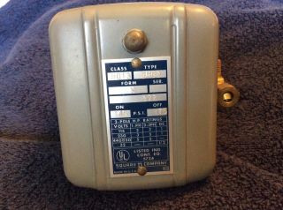Vintage Metal Square D Co.  Pressure Switch 9013 Ghg2 Close 145 Open 175 Usa