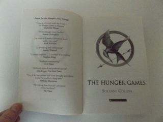 2011 THE HUNGER GAMES TRILOGY Hunger Games Mockingjay Catching Fire by S COLLINS 4