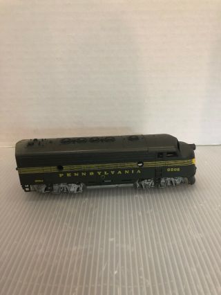 30105 Vintage Athearn Ho Scale Diesel Loco Pennsylvania Runs Needs Rubber Bands