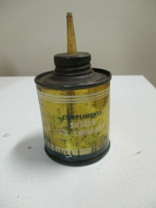 VINTAGE SKELLY OIL Co.  SUPREME HOUSEHOLD OIL TIN FROM 1960 ' S.  PROMOTION ITEM 3