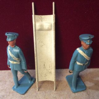 Vintage Metal Lead Military Dress Soldiers & Stretcher Made in England 3