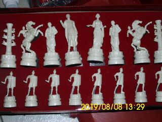 Vintage Classic Game Chess Set Complete 32 Plastic Piece