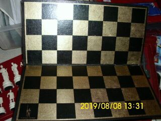 VINTAGE CLASSIC GAME CHESS SET COMPLETE 32 PLASTIC PIECE 2
