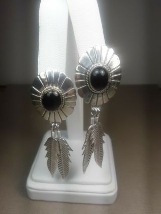 Vintage Sterling Silver and Black Onyx Estate Jewelry Southwestern Feather. 4