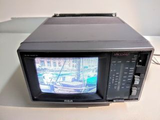 Vintage Rca Portable Color Tv Am/fm Radio Model E05150fg Spacesaver 1989
