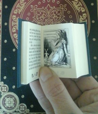 Miniature Book Alice In Wonderland Lewis Carroll Illustrated (del Prado Sized)