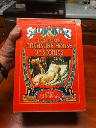 Children’s Treasure House And Wonderland Of Stories Boxed Set Illustrations