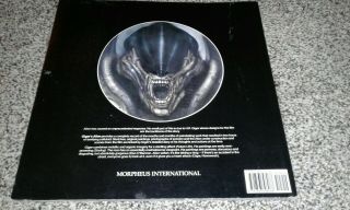Giger ' s Alien Book 20th century fox soft cover paper back Aliens movie 2