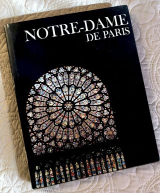 1971 Newsweek Notre - Dame De Paris Cathedral Hardcover W/centerfold - 1st Edition