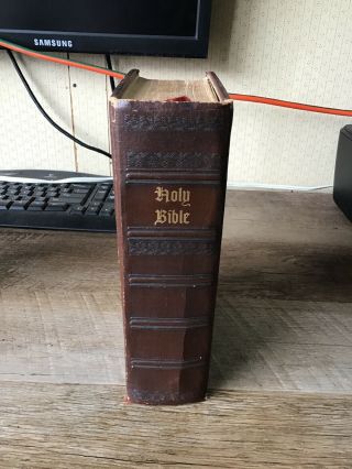 Vintage Holy Bible Catholic Family Edition 1953 John J.  Crawley Publisher