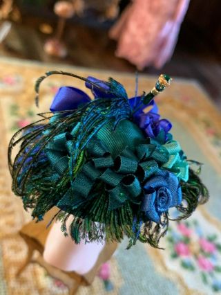 Miniature Dollhouse Artisan Fabulous Victorian Ladies Peacock Hat & Pin 1:12