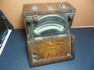 Vintage Weston Electrical Instrument Model 45 Volts Dc Meter Amp Oak Wood Case
