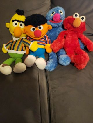 Vintage Bert And Ernie,  Elmo,  And Grover Puppets.  Playschool And Applause.
