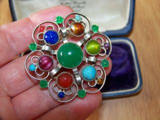 Vintage Jewellery Ornate Scottish Celtic Agate Cabochon Shield Plaid Brooch Pin