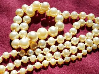 Vintage graduated Pearl necklace with 14K Clasp and Safety chain 4