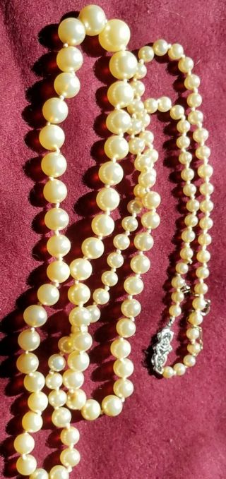 Vintage graduated Pearl necklace with 14K Clasp and Safety chain 5