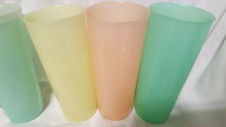 Tupperware Vintage 6 Pastel 16 oz Tumblers Cups 107 & 5 116 - 10 oz & some Lids 6