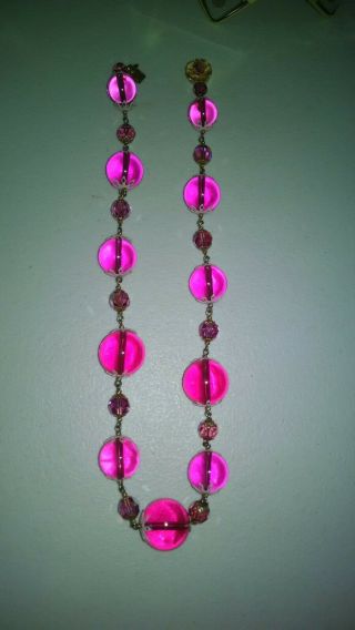 Vintage Pink Irredescent Glass Beaded Necklace Lovely Piece Possibly Czech