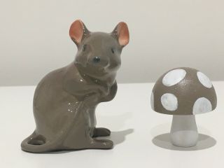 Vintage Beswick Brown Mouse – Model No.  1678