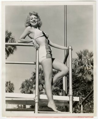 Barefoot Poolside Pin - Up Evelyn Keyes Vintage 1946 The Jolson Story Photograph