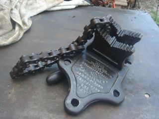 Vintage J.  H.  Williams & Co Vulcan No.  2 Chain Pipe Vise 1/4  - 4  Pipe