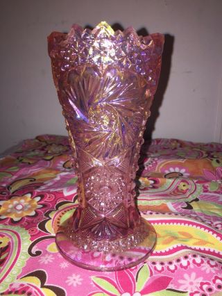Vintage Pink Iridescent Whirling Star Sawtooth Rim Vase L.  E.  Smith