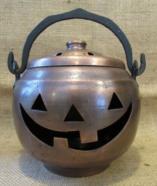 Copper Cauldron Halloween Pumpkin Jack - O - Lantern Vintage Wrought Iron Handle