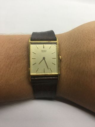Vintage Seiko Quartz 8620 - 5019 Gold Tone Wristwatch Mens Dress Watch Needs Batt.