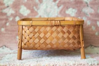 Vintage Plant Stand/basket/wicker Basket 7.  5x4 Inches