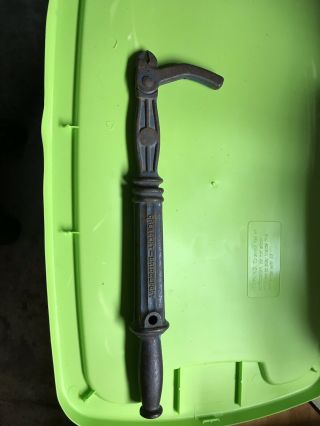 Vintage Crescent Bridgeport No.  56 Sure - Grip Nail Puller Antique Cast Iron Tool/