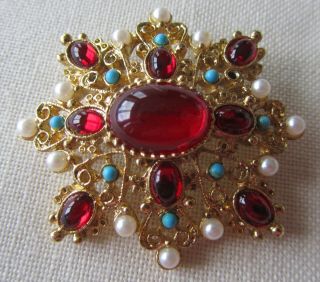 Vintage Gold Tone Coro Brooch With Red Lucite And Faux Pearls