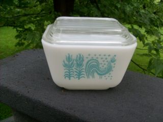 Vintage Pyrex Amish Refrigerator Dish With Lid 501 - $11.  99 Price Cut
