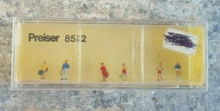 Preiser,  Vintage,  Item 8522,  Z Scale,  Teenagers Traveling,  6x