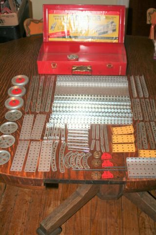 Vintage 1954 Gilbert Erector Set No.  4 1/2 - 85 Pc.  Plus Small Parts Container