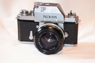 Vintage Nikon F 35mm Slr Film Camera W/nikkor S - C 50mm 1:1.  4 Lens