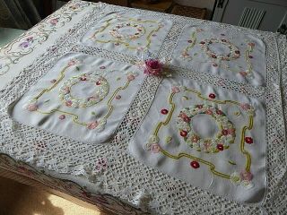 Vintage Hand Embroidered Tablecloth=beautiful Raised Flower Circles - So Pretty
