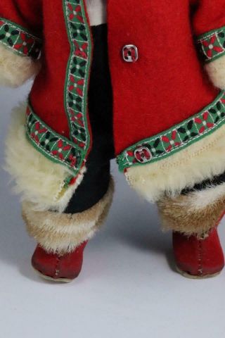 Alexander Vintage 8 Inch Bent Knee Eskimo 8