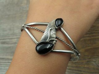Vintage Old Pawn Navajo Sterling Silver Black Onyx Feather Cuff Bracelet