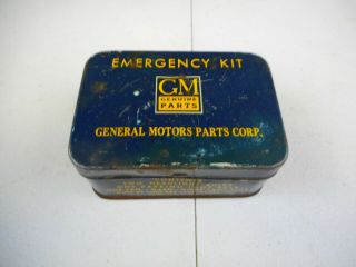 Vintage Gm Emergency Lamp Kit Tin Box W/ Bulb